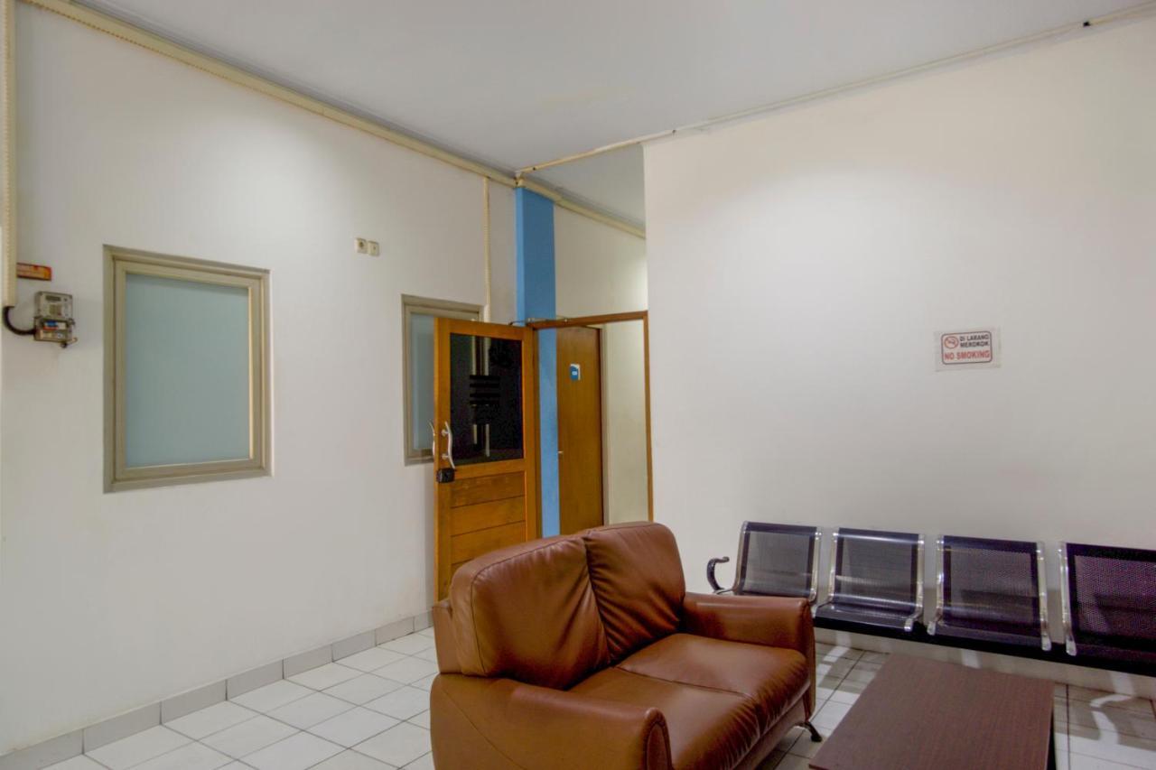 Oyo 3754 Prosperity Mansion Otel Cakarta Dış mekan fotoğraf